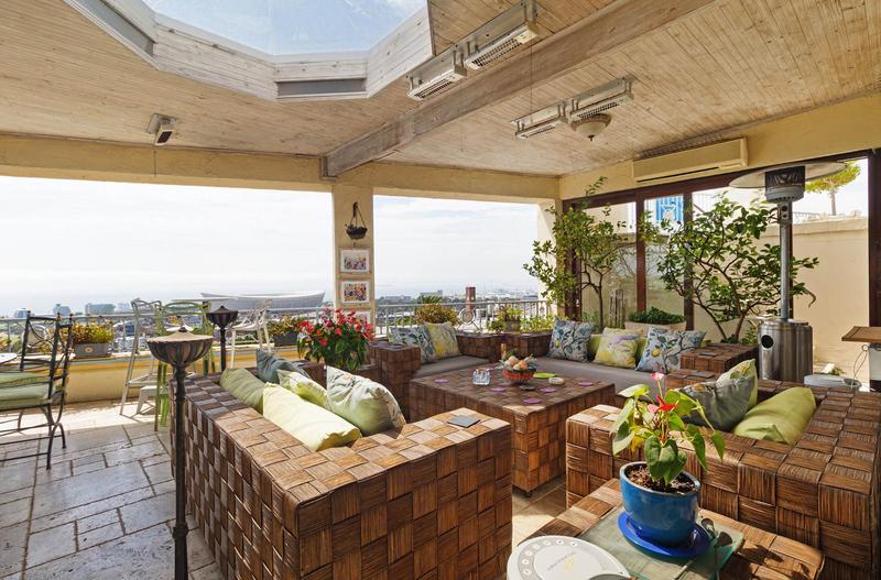 3 Bedroom Property for Sale in Green Point Western Cape